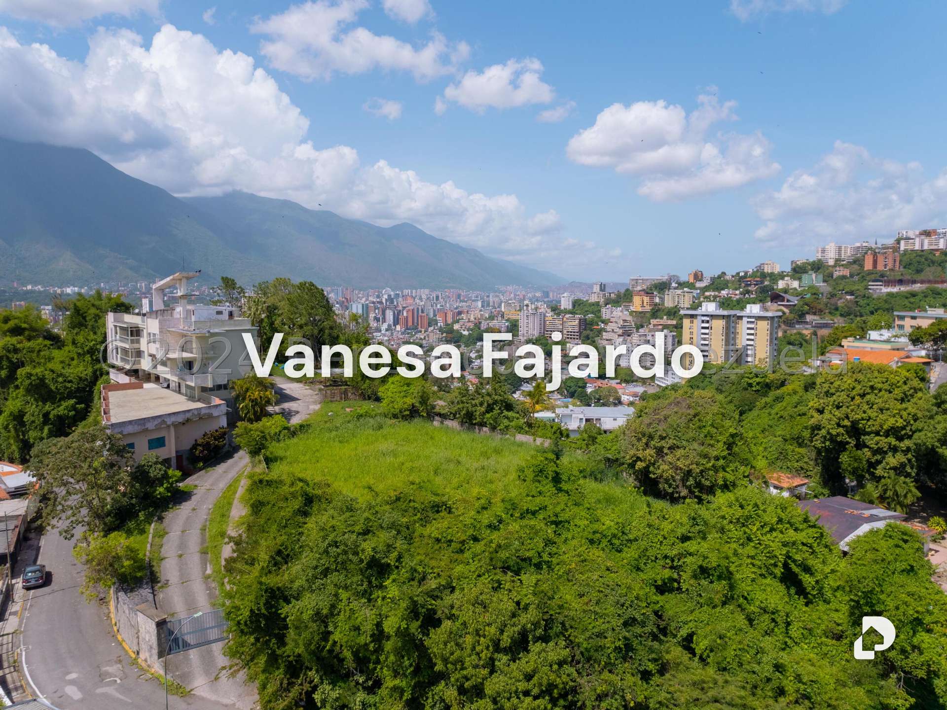 Land in Colinas de Los Chaguaramos, Caracas – 8