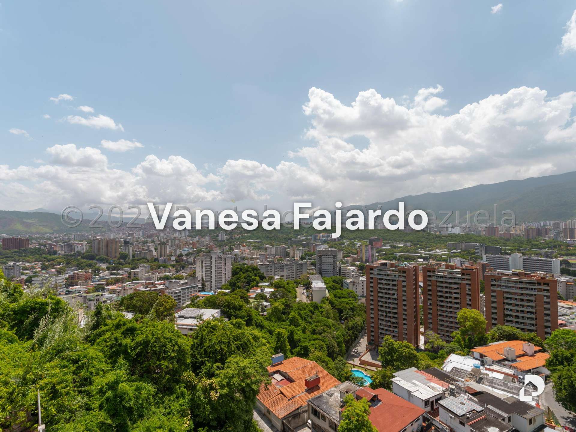 Land in Colinas de Los Chaguaramos, Caracas – 10