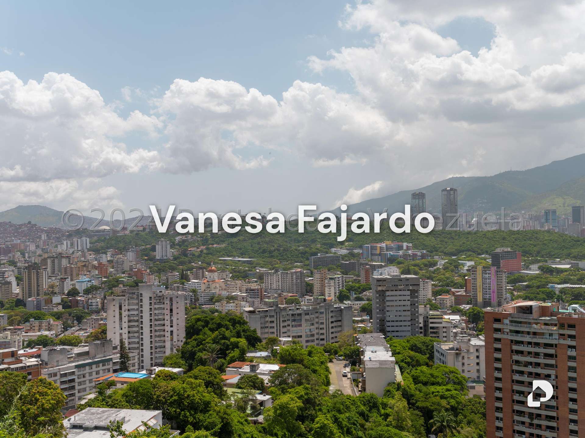 Land in Colinas de Los Chaguaramos, Caracas – 12