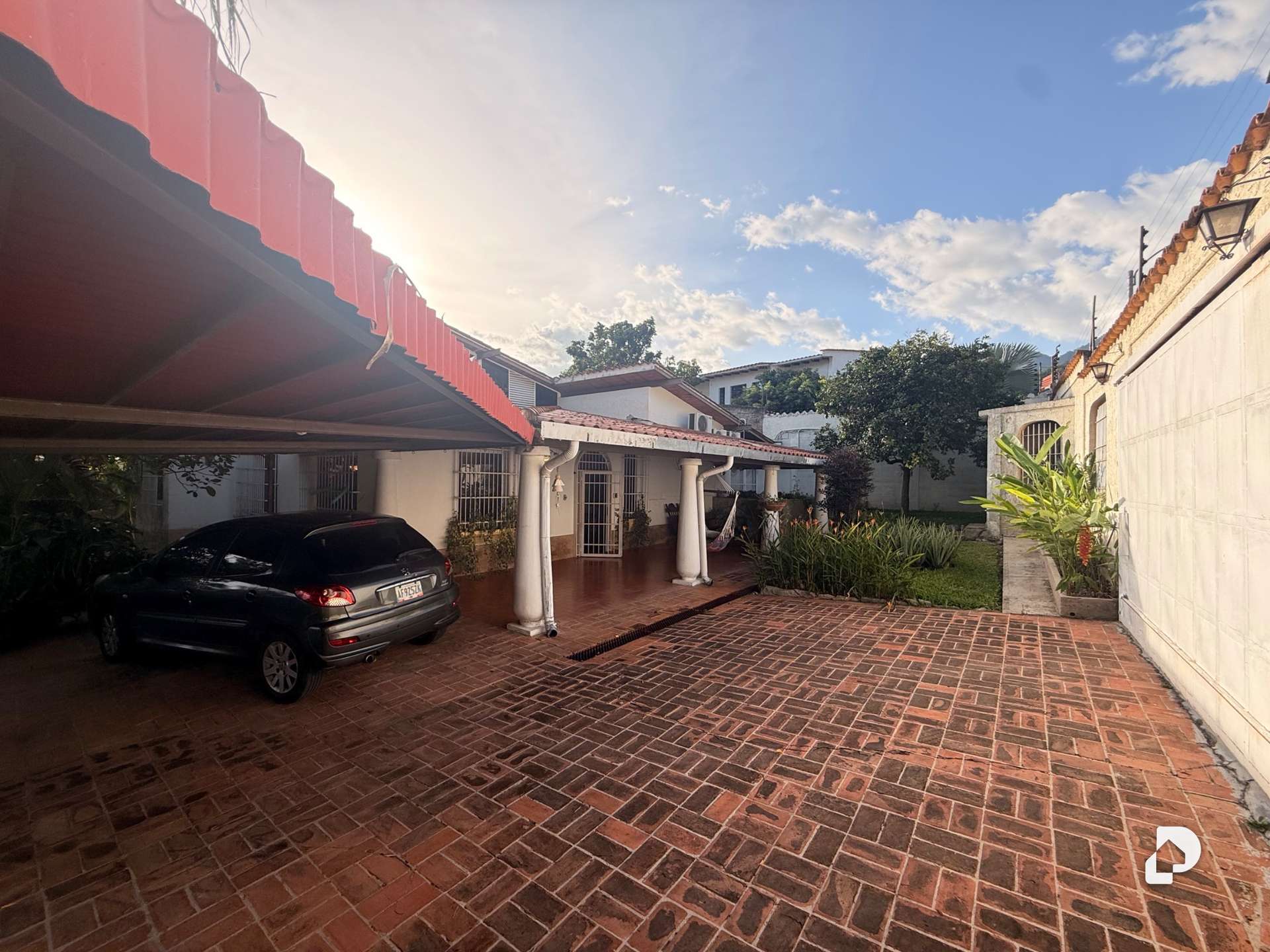 Casa en Urbanización El Castaño, Maracay – 2