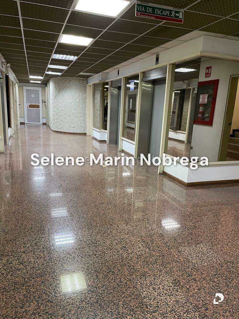 Office in Los Palos Grandes, Caracas – 18