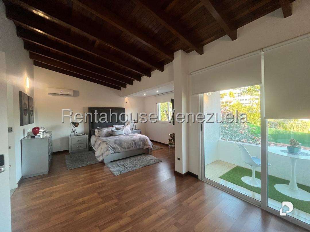 House in Colinas del Tamanaco, Caracas – 17