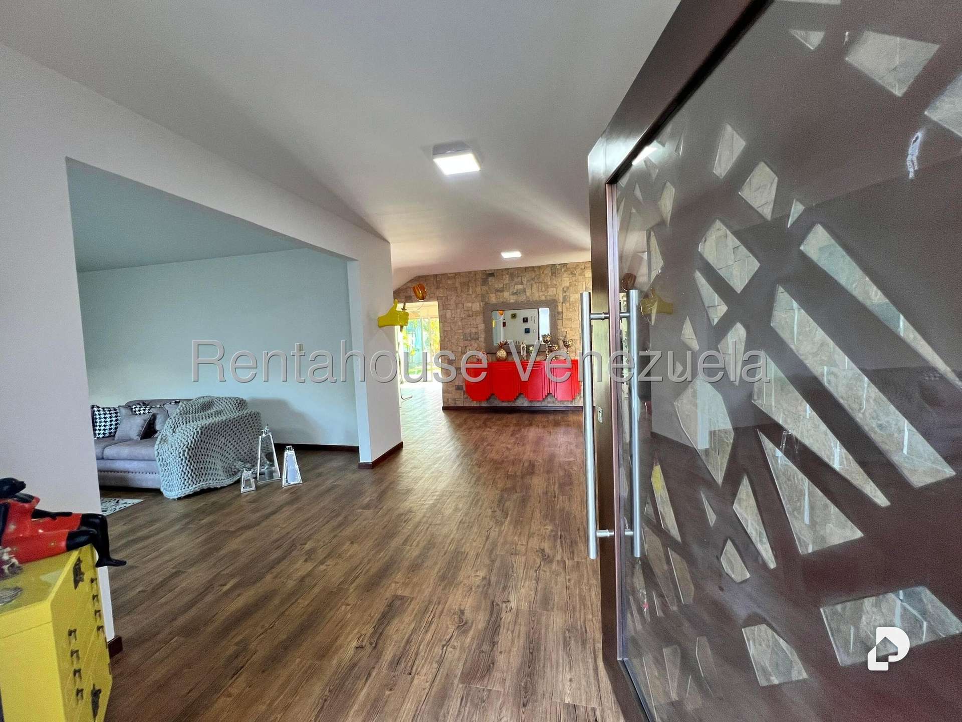 House in Colinas del Tamanaco, Caracas – 24