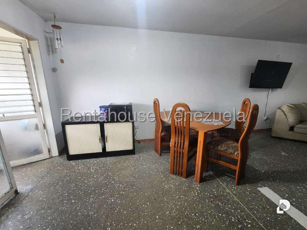 Apartamento en Caricuao, Caracas – 18