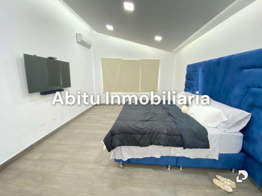 Casa en Los Guayabitos, Caracas – 14