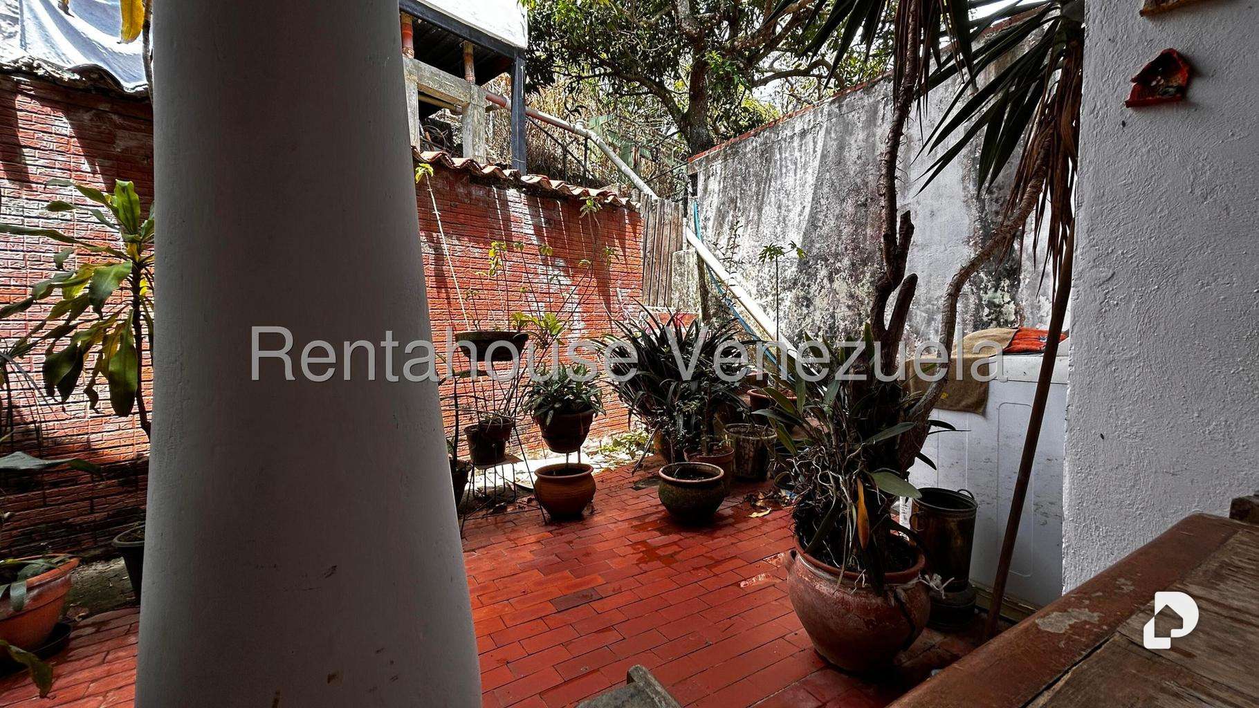 Casa en Piedra Azul, Caracas – 12