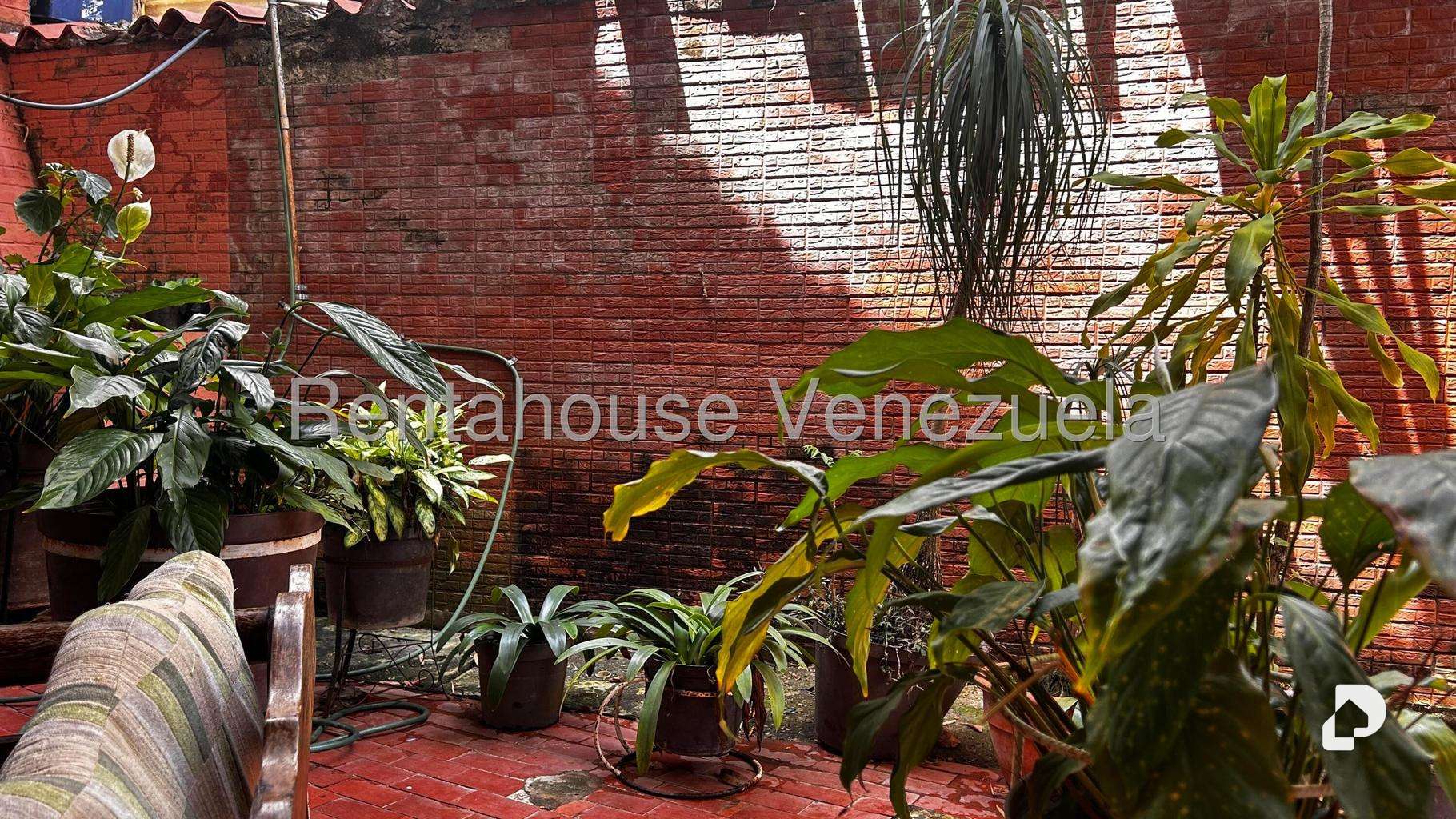 Casa en Piedra Azul, Caracas – 11