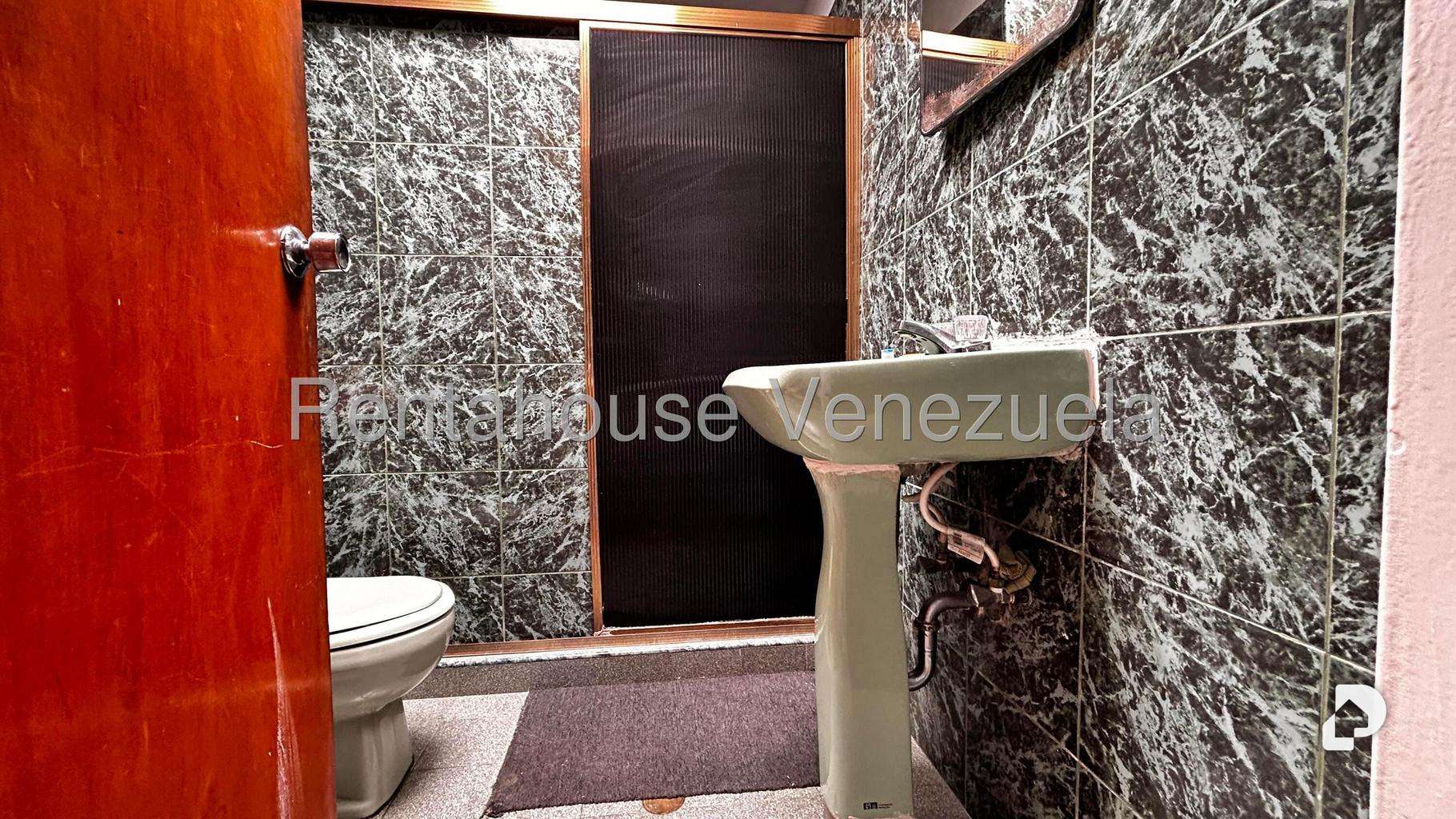 Casa en Piedra Azul, Caracas – 15