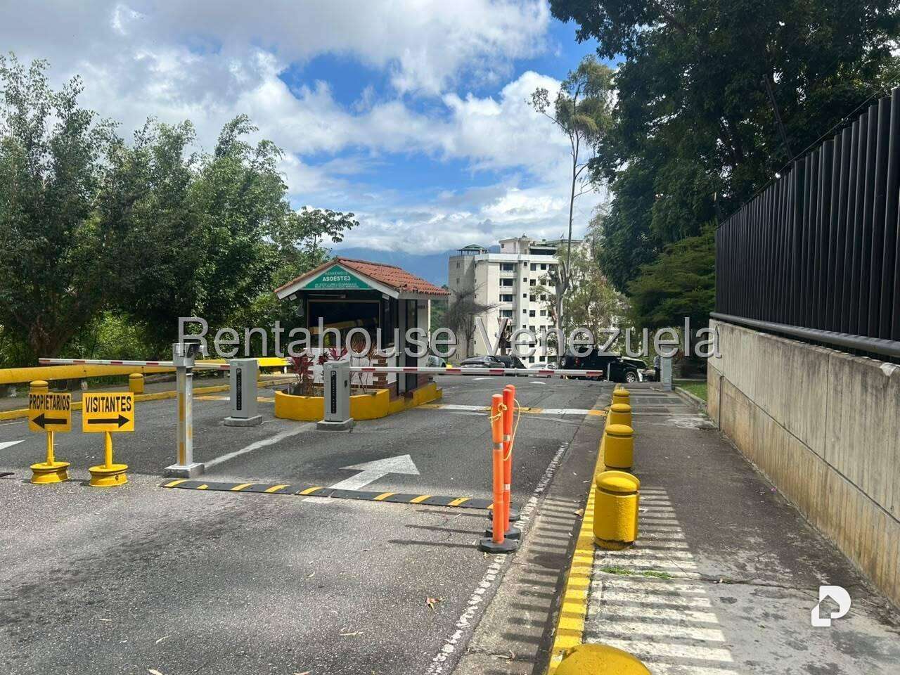 Apartamento en Los Naranjos (del Cafetal), Caracas – 18