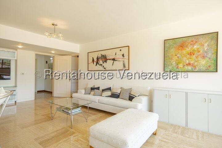 Apartamento en Lomas de Las Mercedes, Caracas