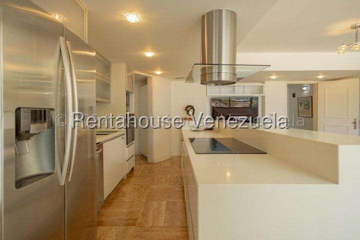 Apartamento en Lomas de Las Mercedes, Caracas