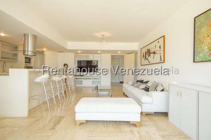 Apartamento en Lomas de Las Mercedes, Caracas