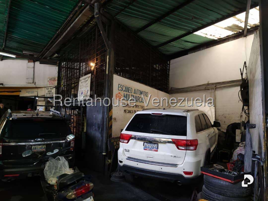 Edificio en San Bernardino, Caracas – 15