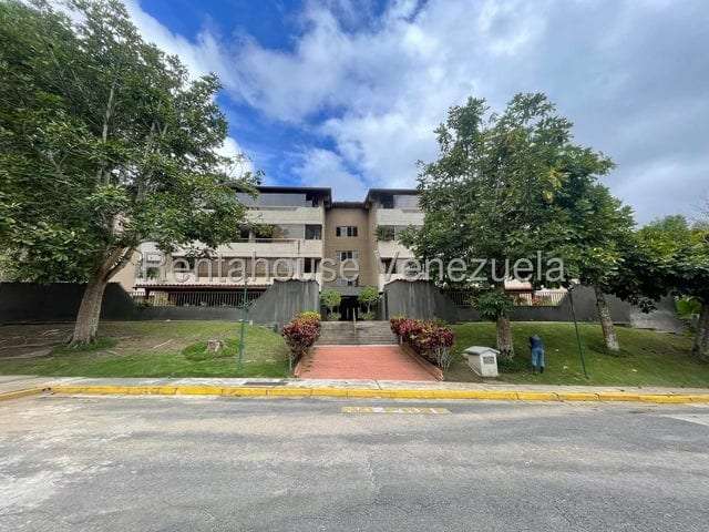 Apartment in La Lagunita, Caracas - 1