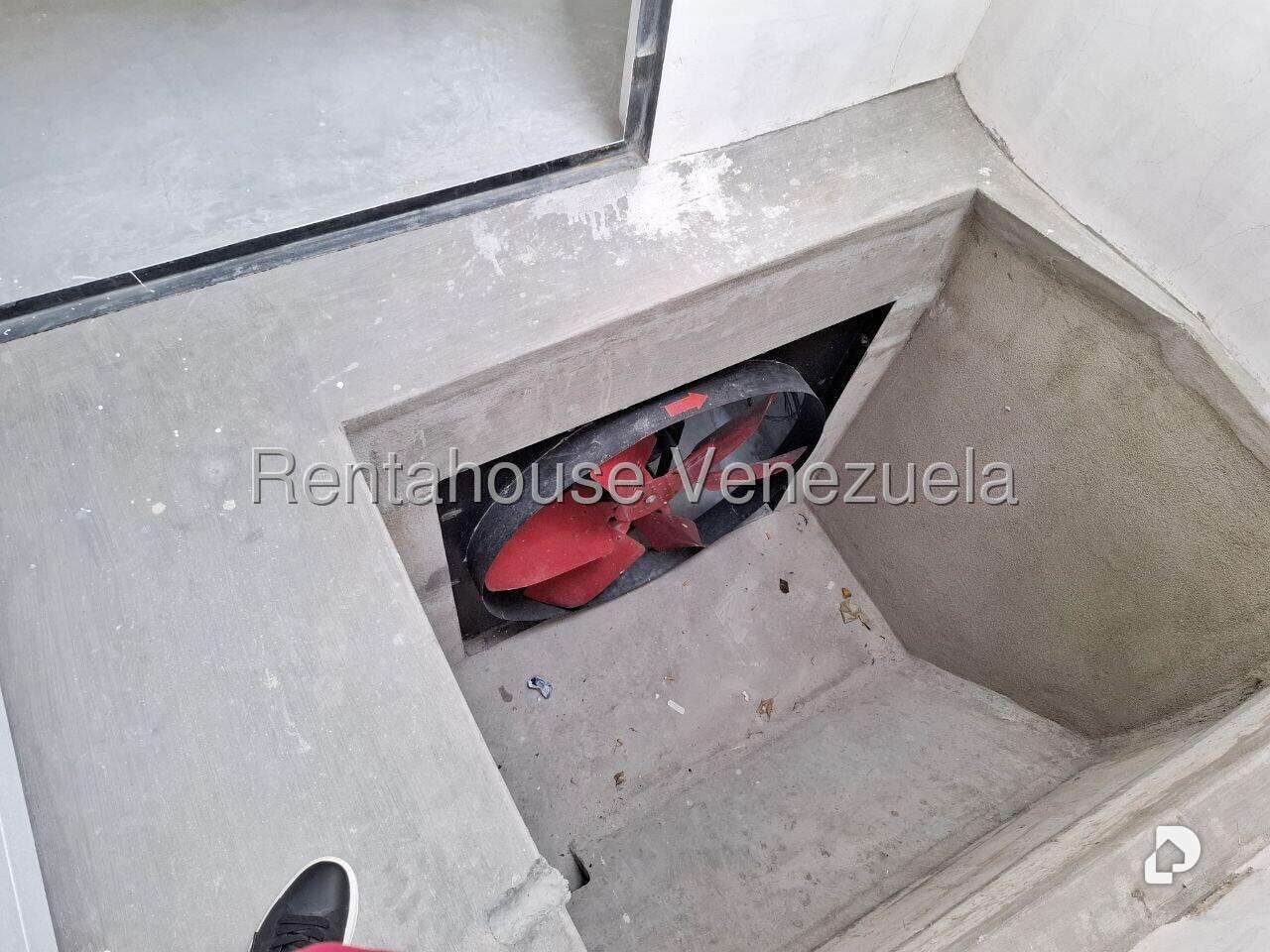 Local comercial en Los Ruices, Caracas – 17