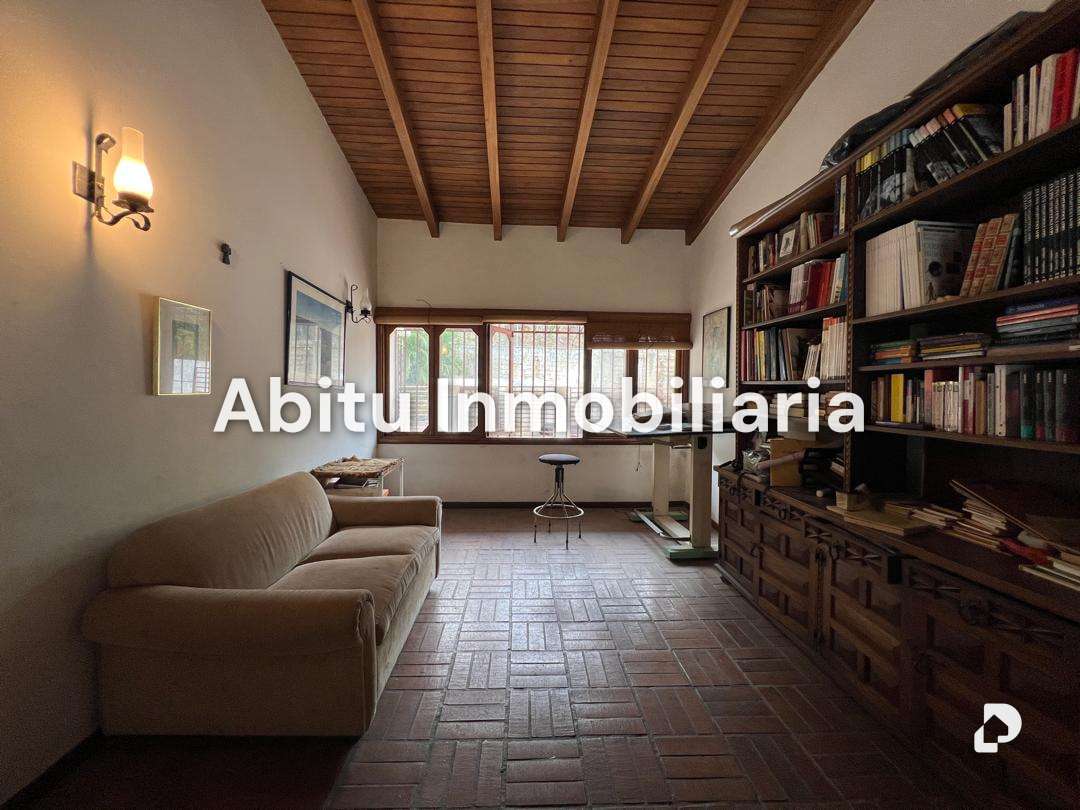 Casa en Prados del Este, Caracas – 35