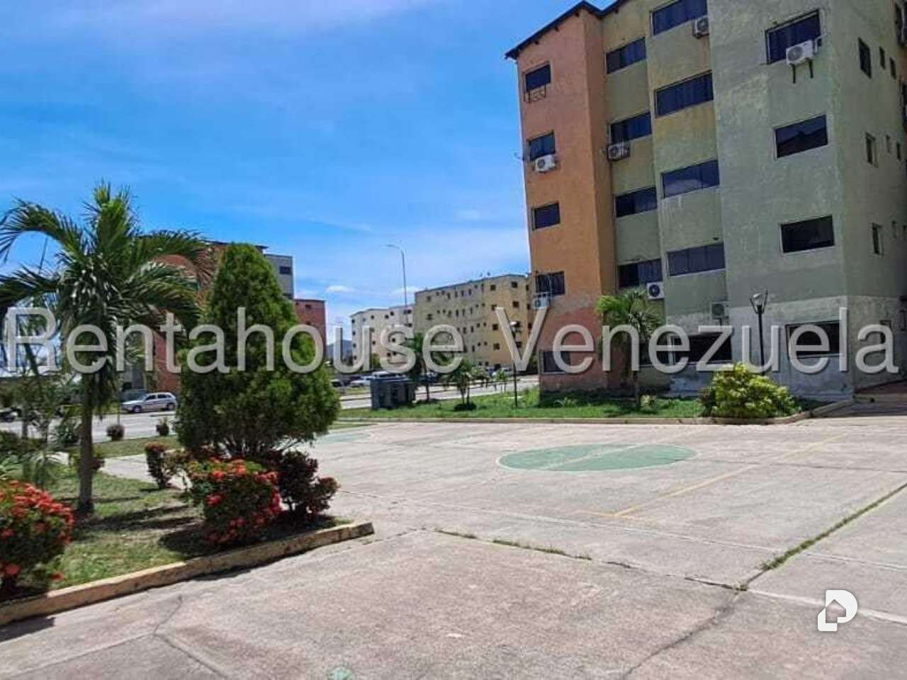 Apartamento en Paraparal, Los Guayos – 2