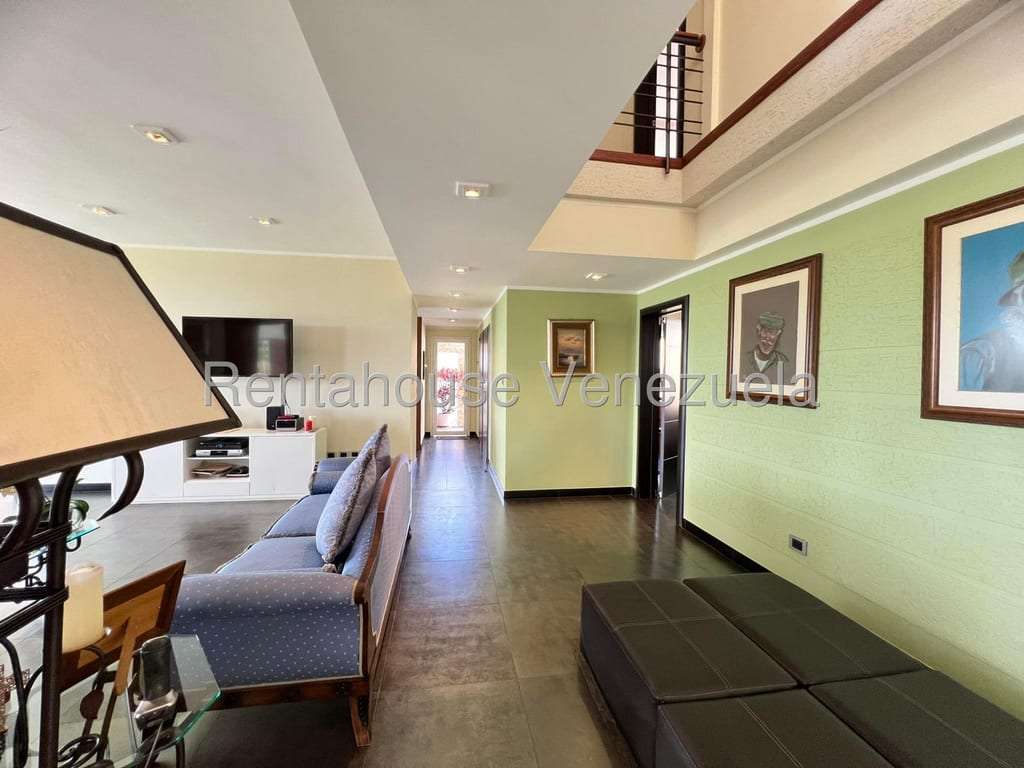 Casa en La Lagunita Country Club, Caracas