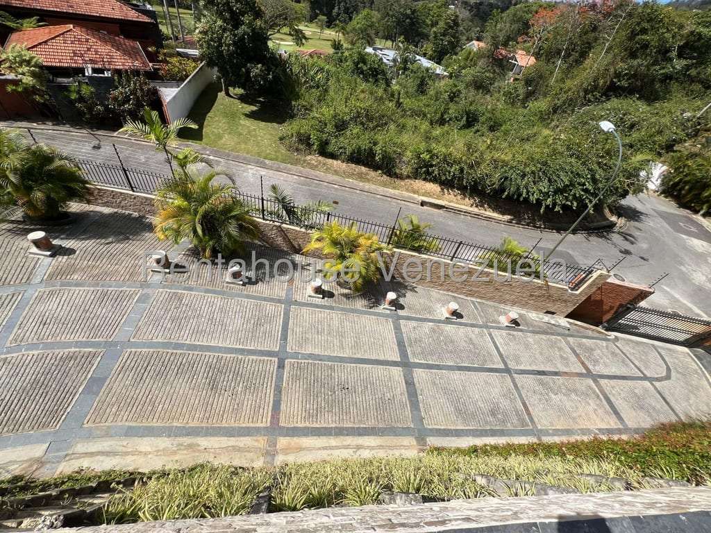 Casa en La Lagunita Country Club, Caracas