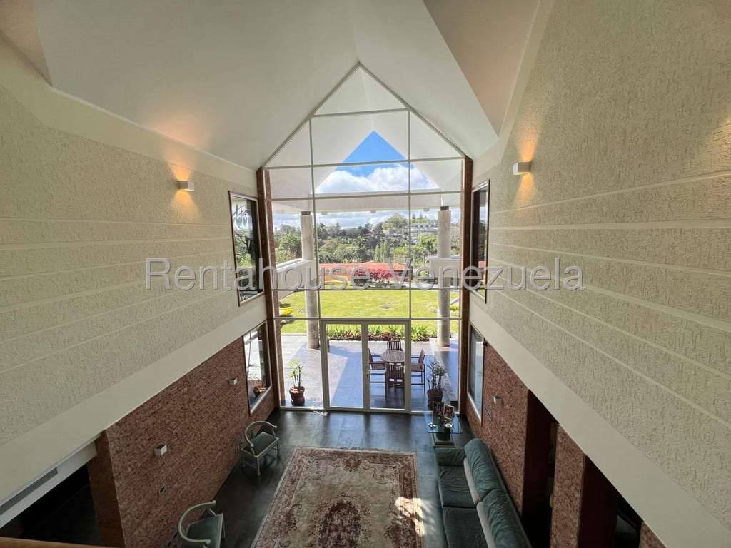 Casa en La Lagunita Country Club, Caracas