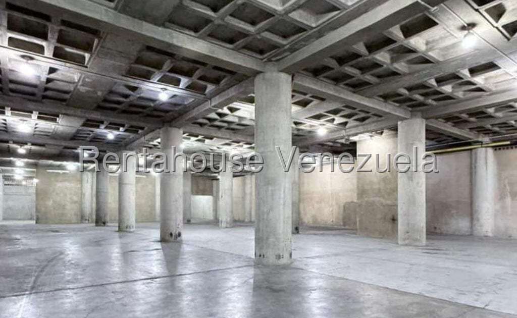 Local comercial en Piedra Azul, Caracas