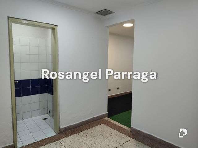 Local comercial en Valencia – 13