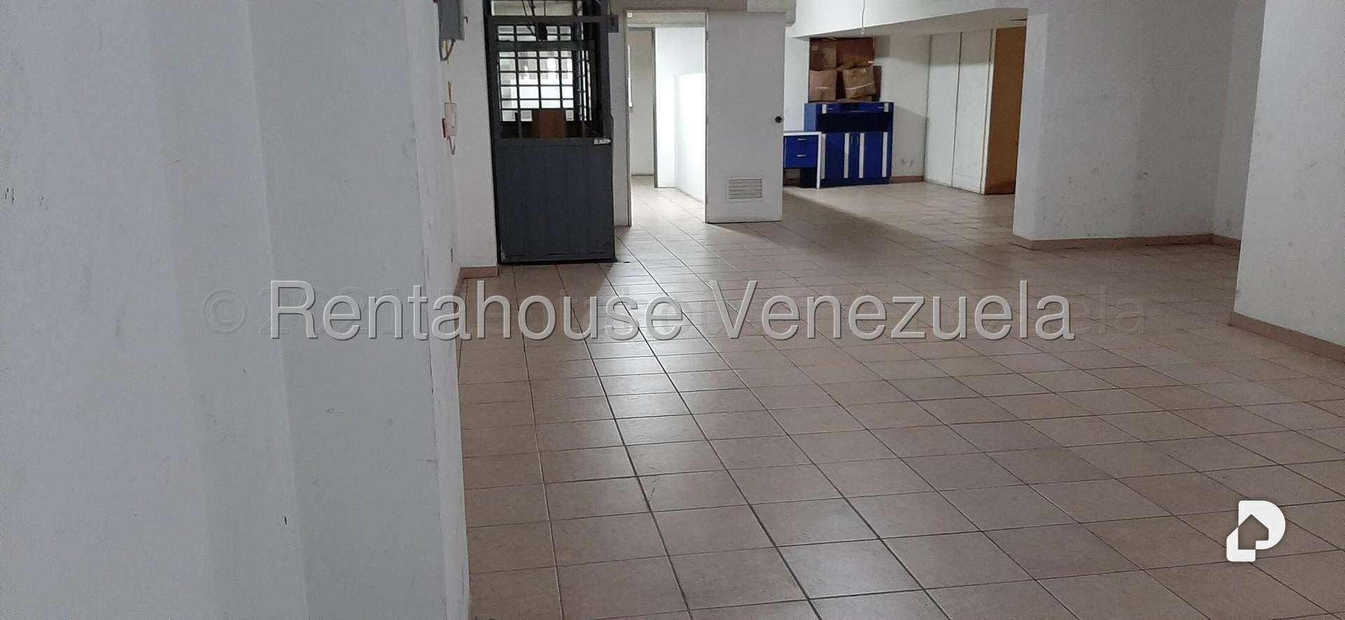Local comercial en Parroquia La Candelaria, Caracas – 11