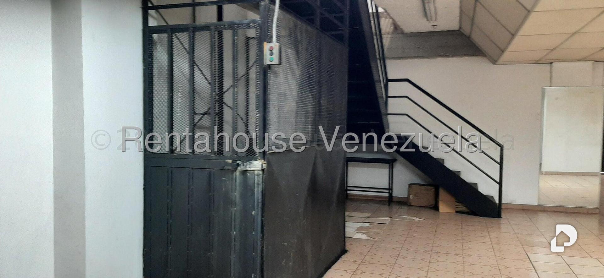 Local comercial en Parroquia La Candelaria, Caracas – 5