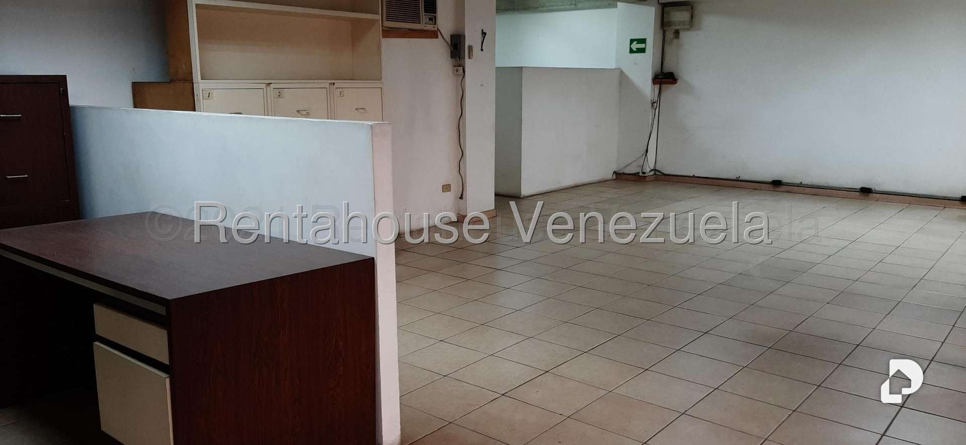 Local comercial en Parroquia La Candelaria, Caracas – 15