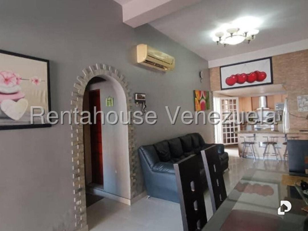 Casa en Urbanización José Felix Ribas, Maracay – 4
