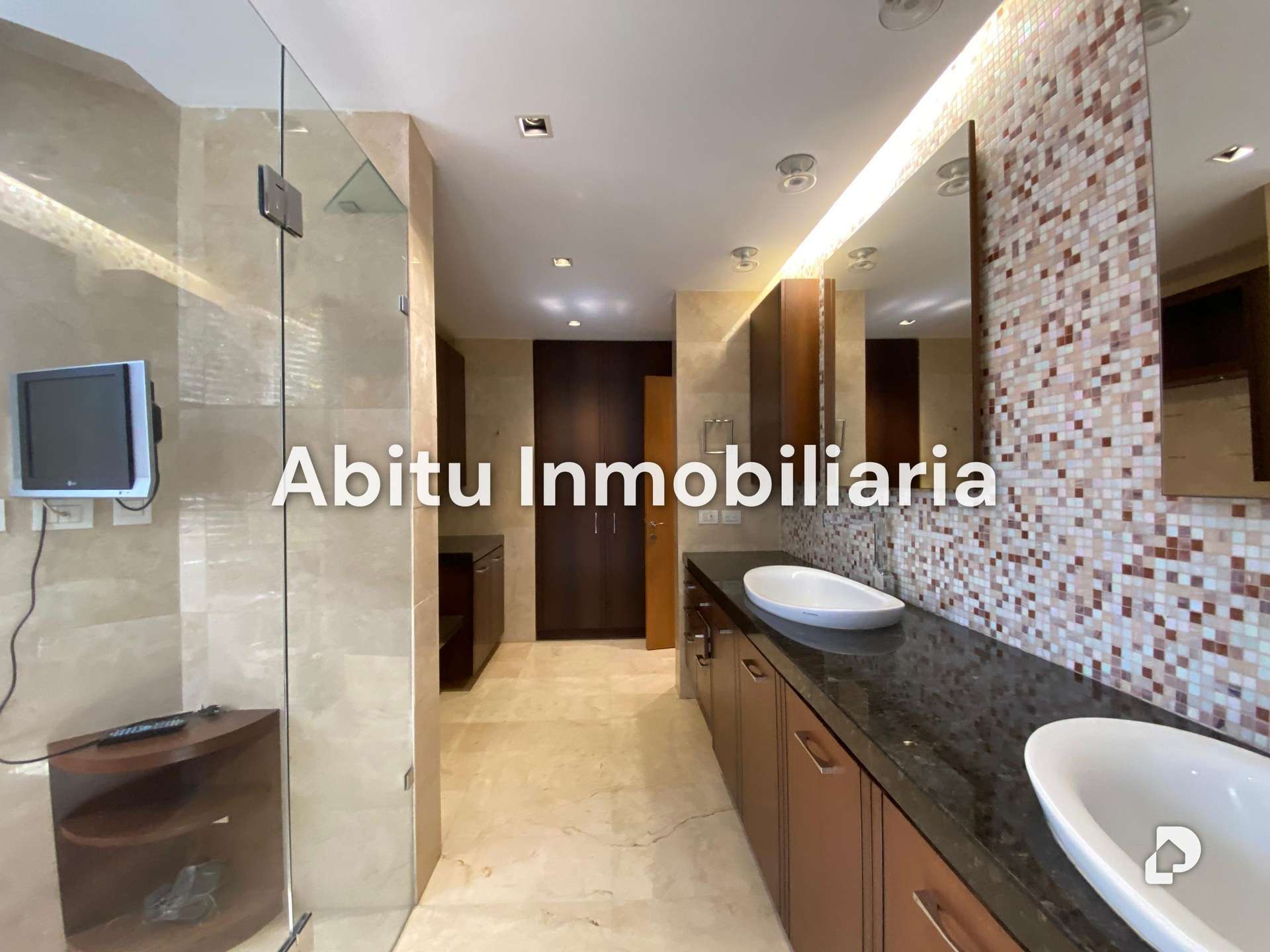 Casa en Los Chorros, Caracas – 16
