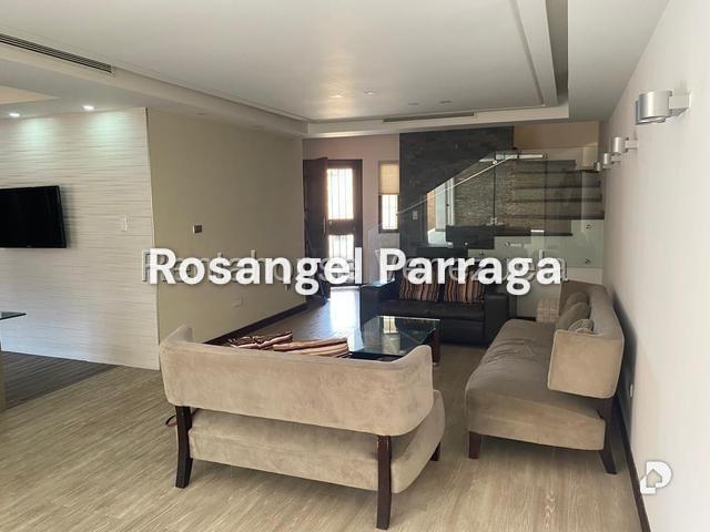 Casa en El Parral, Valencia – 2