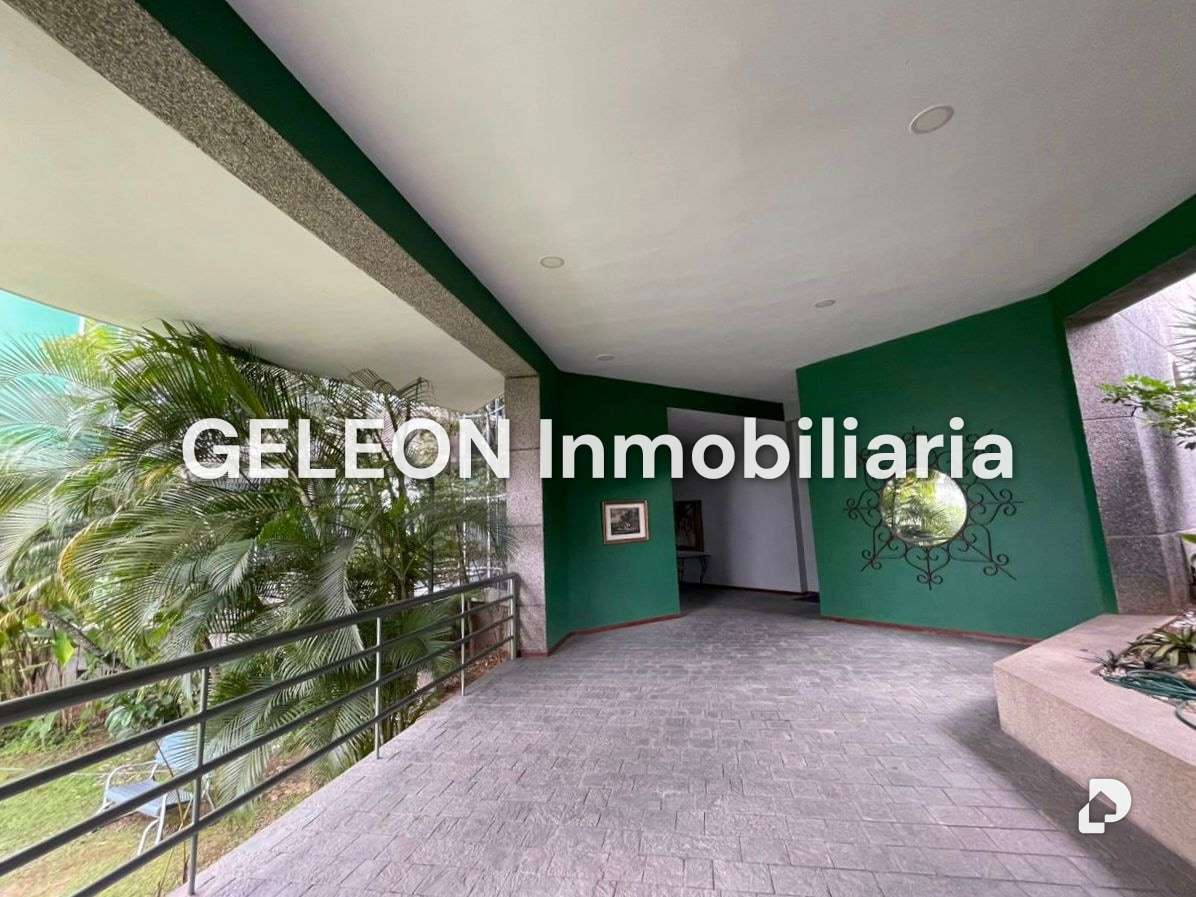 Apartamento en Los Palos Grandes, Caracas – 11