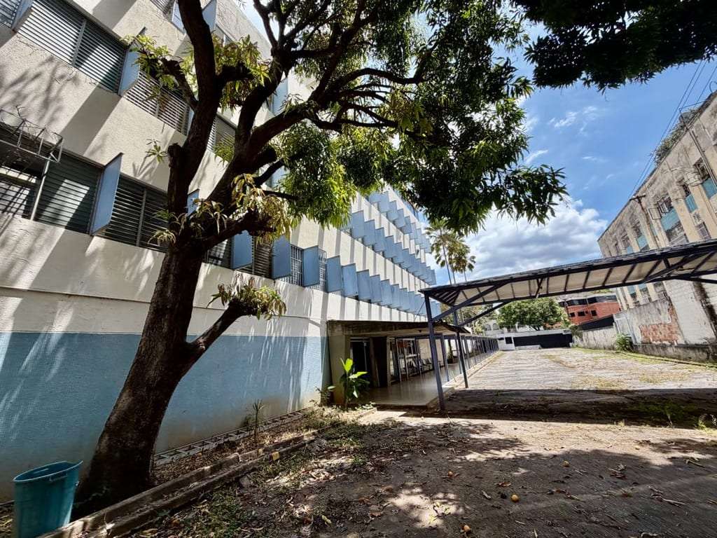 Edificio en La Florida, Caracas - 1