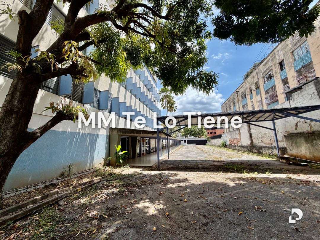 Edificio en La Florida, Caracas – 5