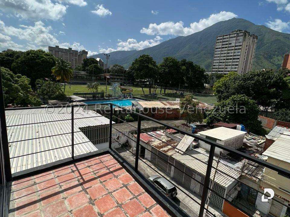 Edificio en Boleíta Sur, Caracas – 15