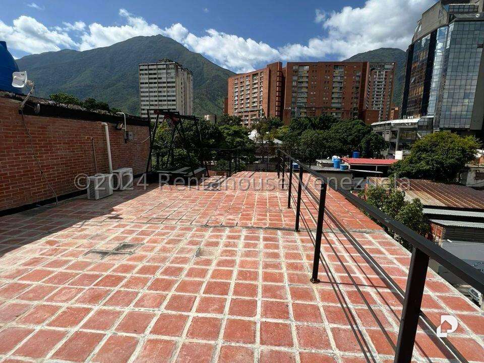 Edificio en Boleíta Sur, Caracas – 14