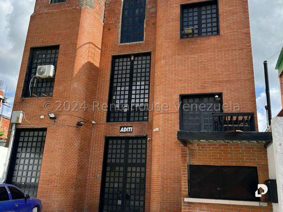 Edificio en Boleíta Sur, Caracas – 19