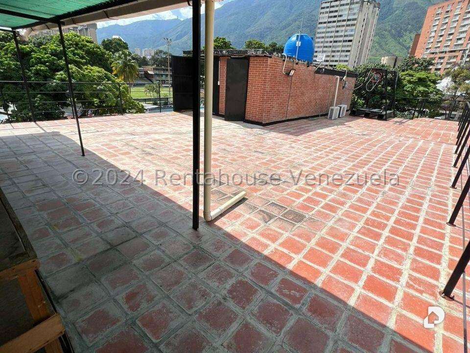 Edificio en Boleíta Sur, Caracas – 11
