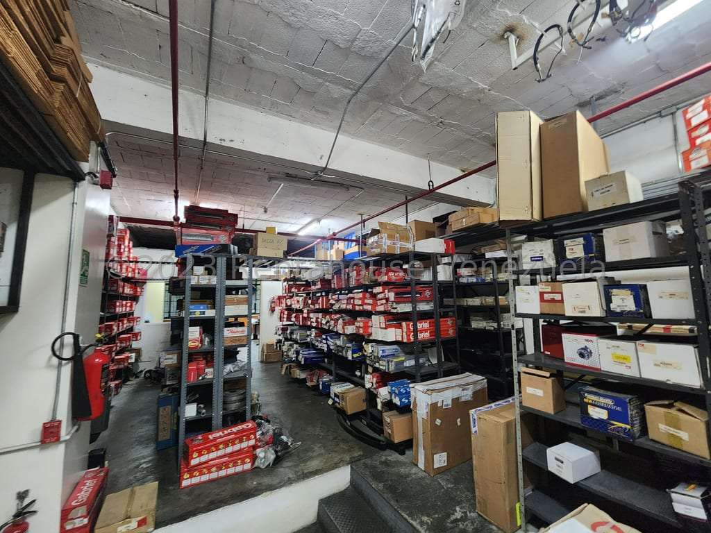 Local comercial en Bello Monte, Caracas