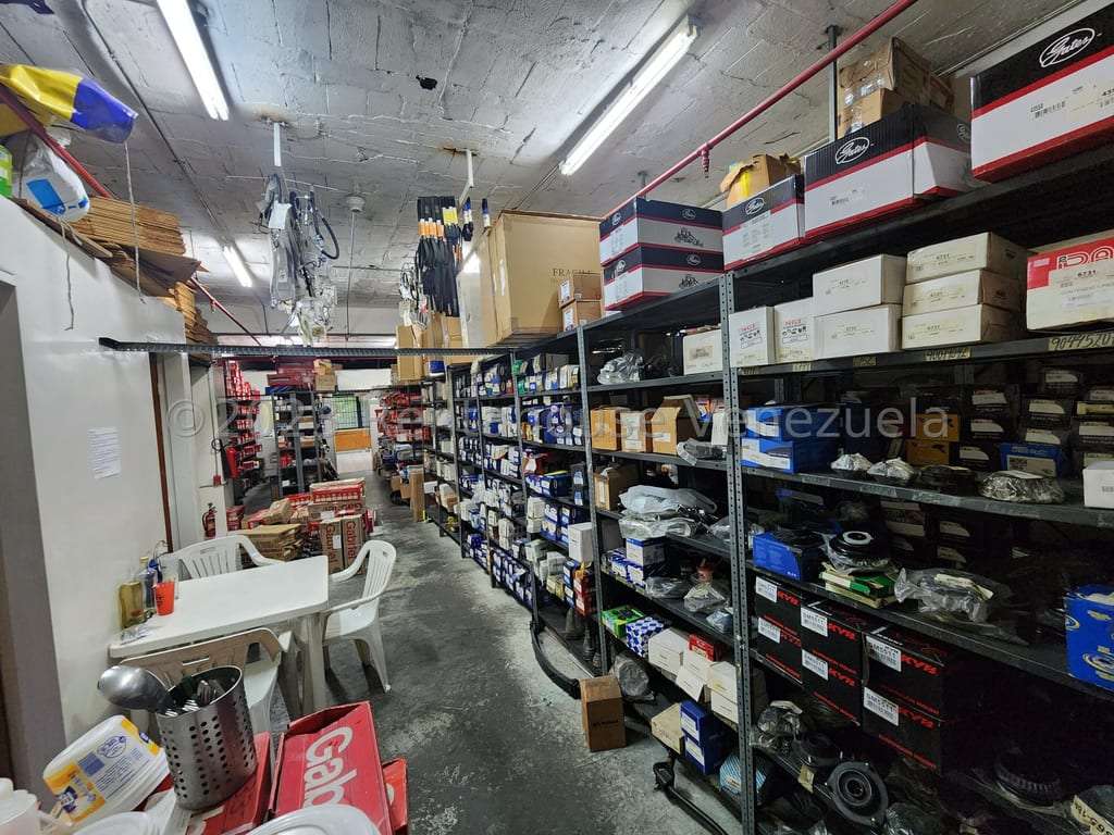 Local comercial en Bello Monte, Caracas