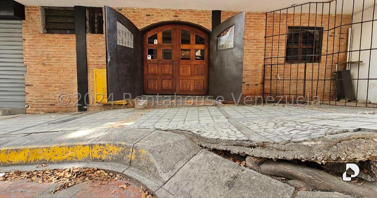 Local comercial en Parroquia La Candelaria, Caracas – 2