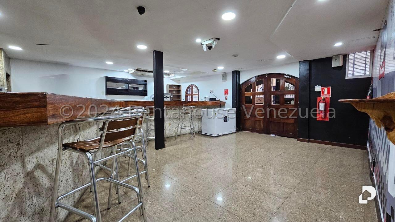 Local comercial en Parroquia La Candelaria, Caracas – 5