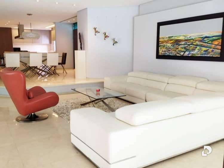 Casa en Colinas de Tamanaco, Caracas – 2