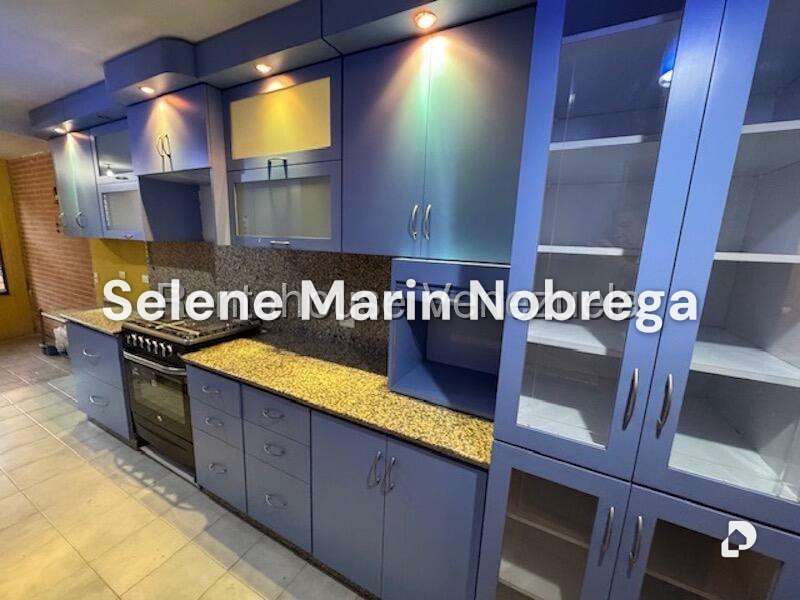 Apartamento en La Boyera, Caracas – 12