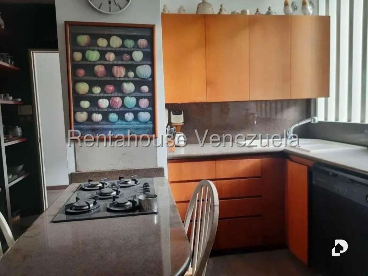 Casa en Santa Inés, Caracas – 2
