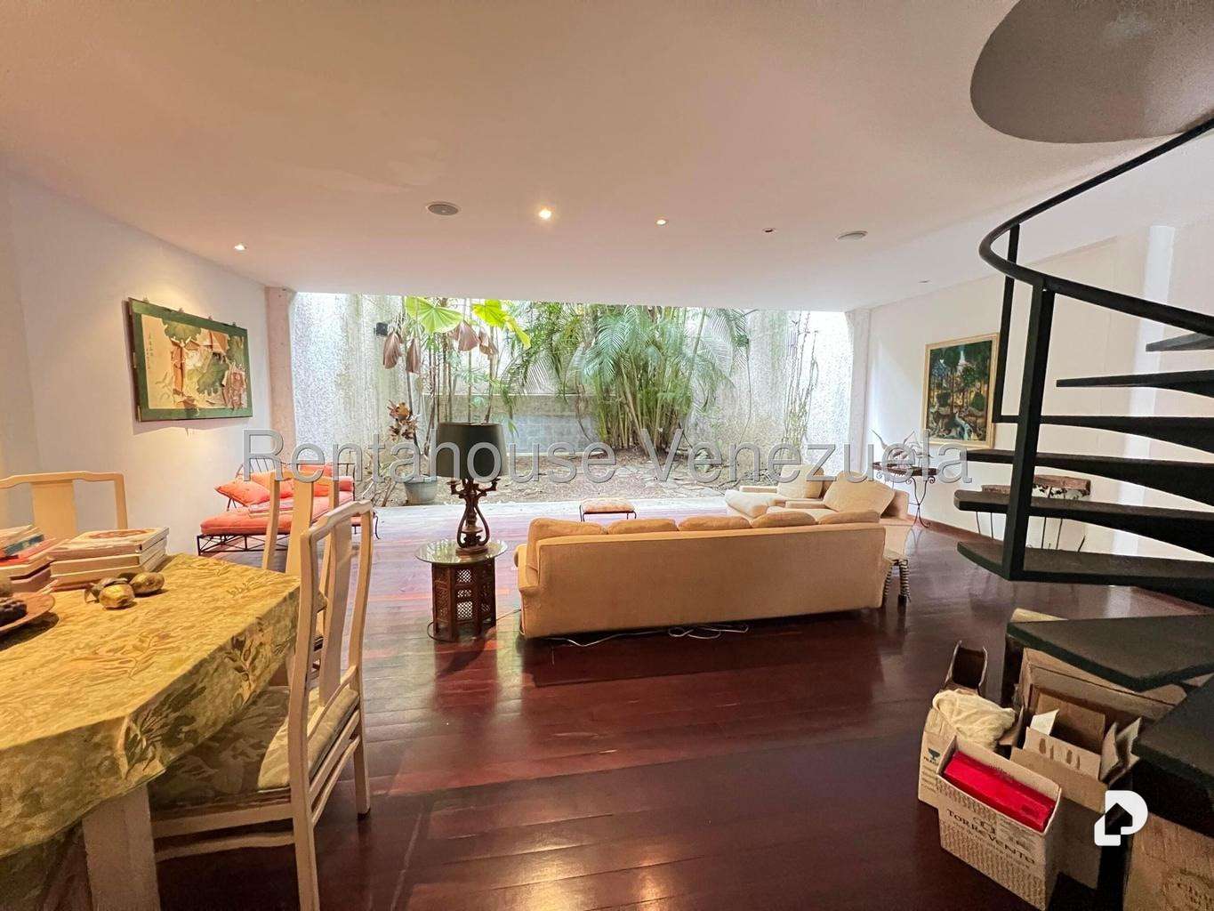 Casa en Santa Inés, Caracas – 1