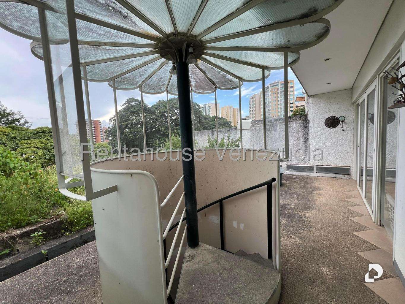 Casa en Santa Inés, Caracas – 14