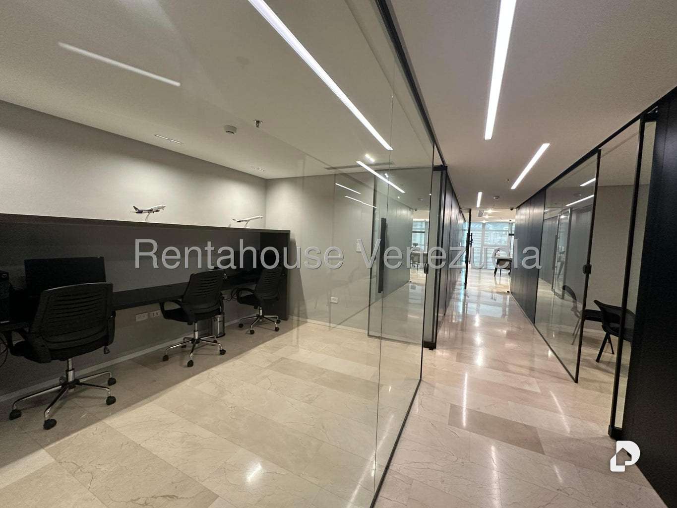 Oficina en Las Mercedes, Caracas – 33
