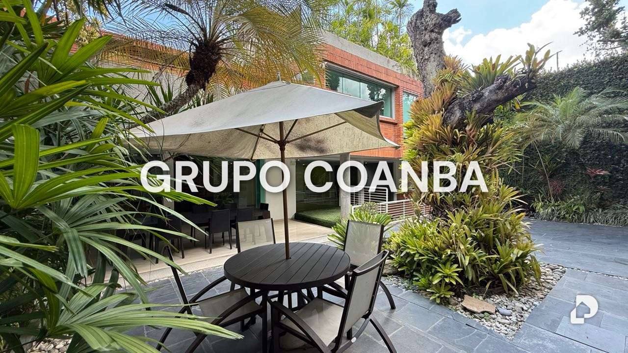 Casa en Los Palos Grandes, Caracas – 18